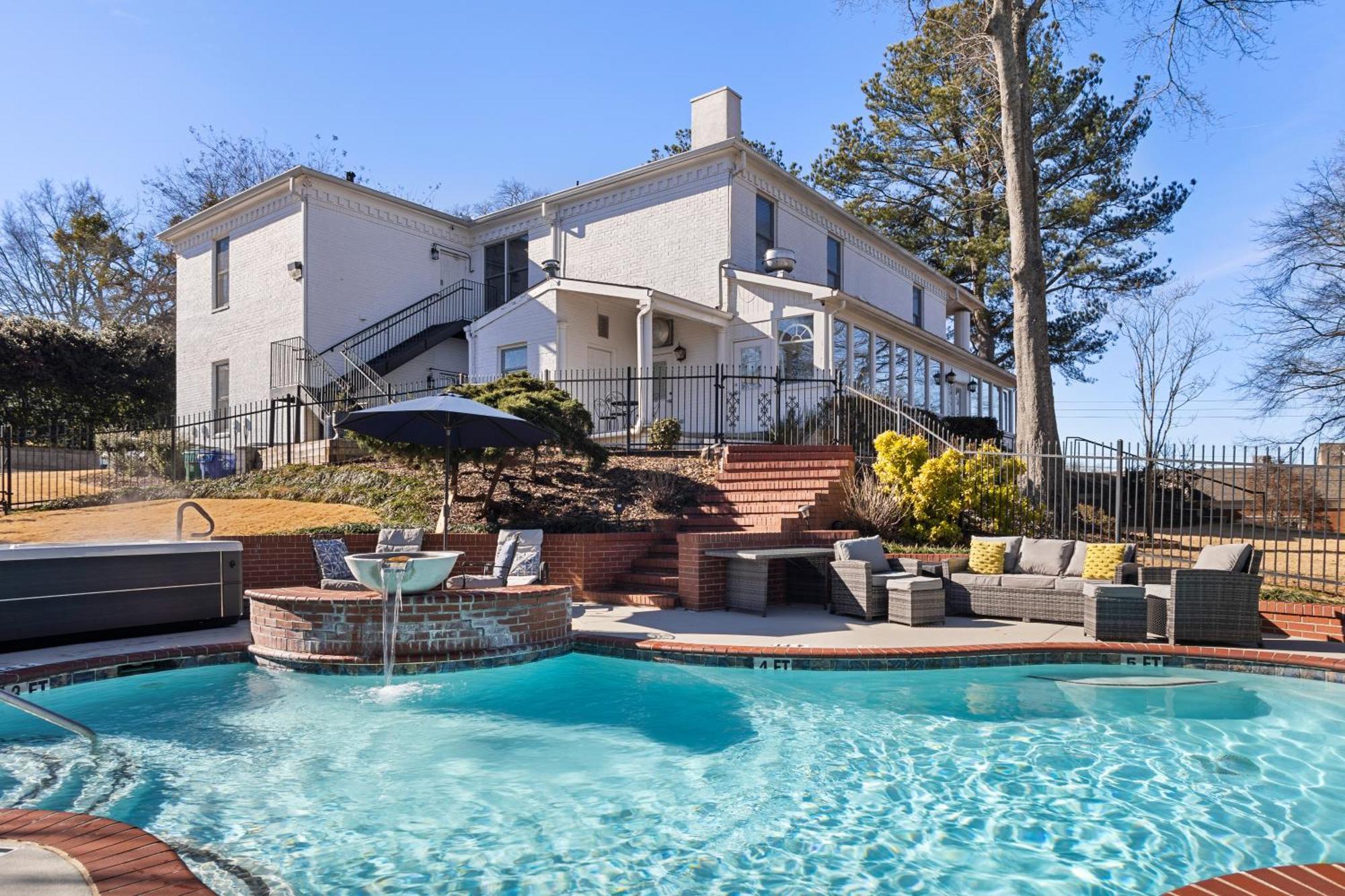 Stone Mountain Manor Bed & Breakfast Екстериор снимка