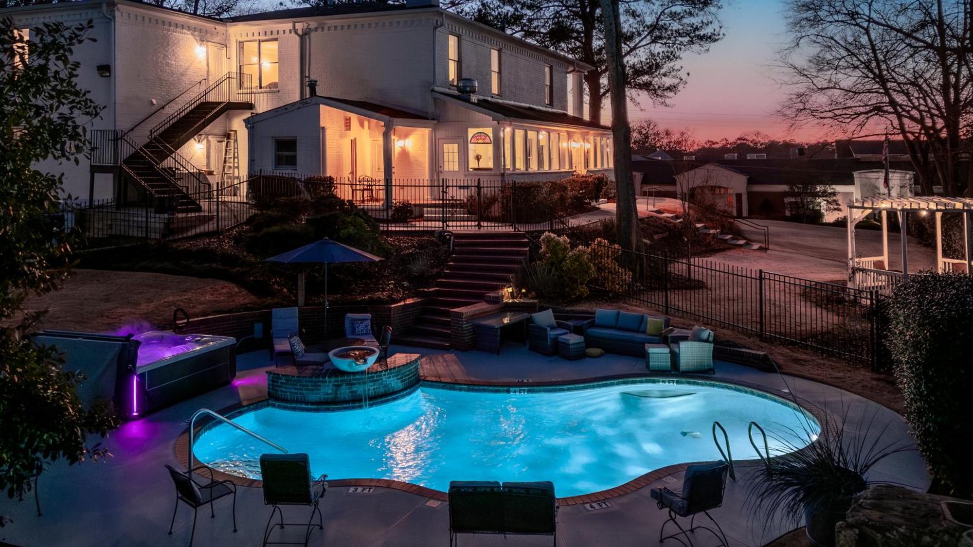 Stone Mountain Manor Bed & Breakfast Екстериор снимка